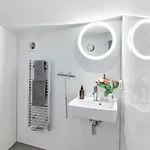 Your Houseboat Botel