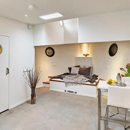 보트호텔 Your Houseboat 암스테르담