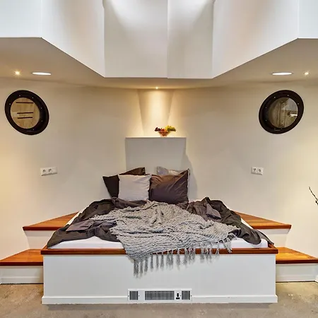 보트호텔 Your Houseboat 암스테르담