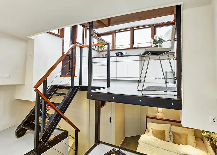 Your Houseboat Botel Amsterdam